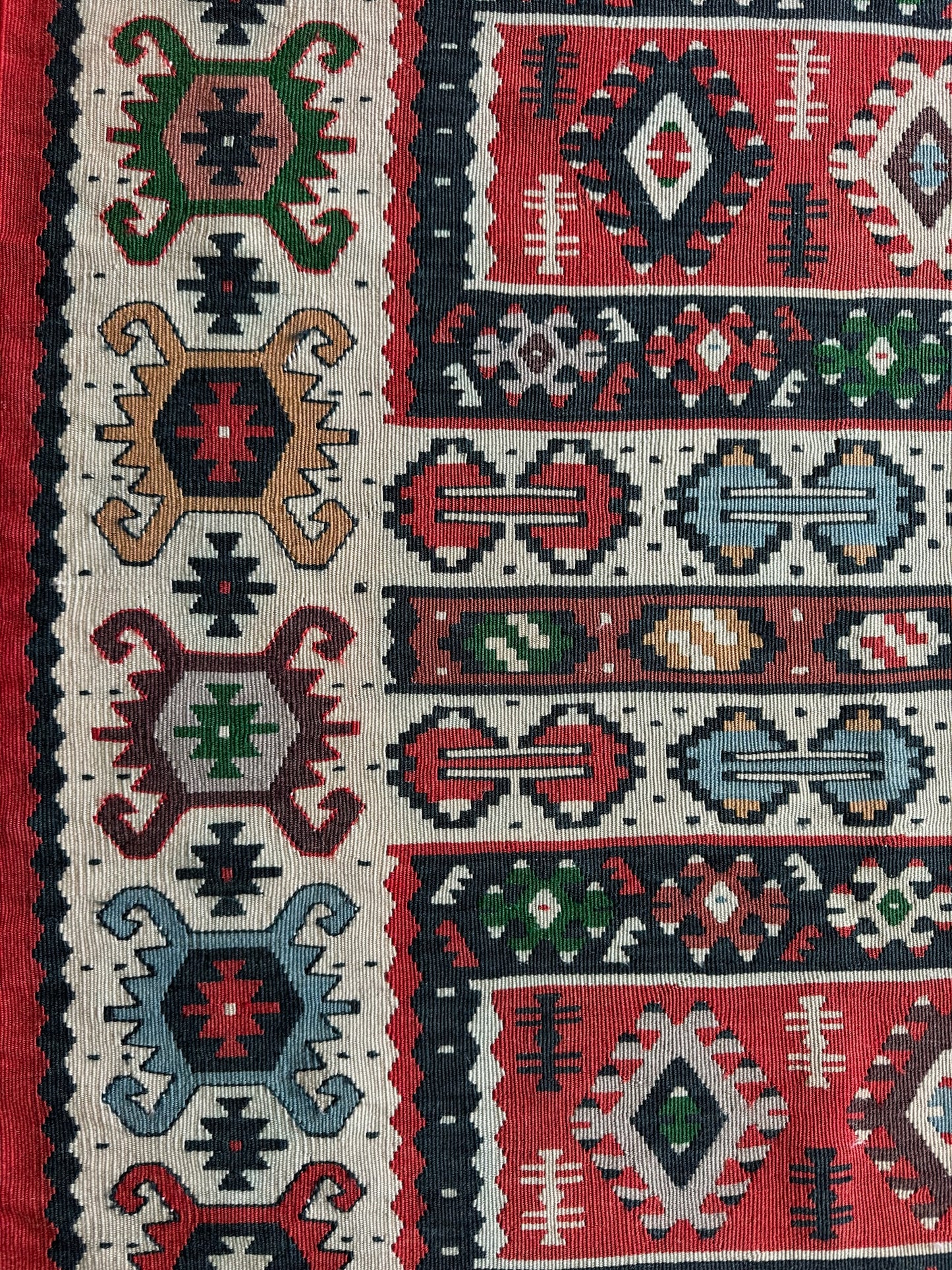 Antique Sarkoy Kilim – Handwoven Wool Kilim from Western Anatolia