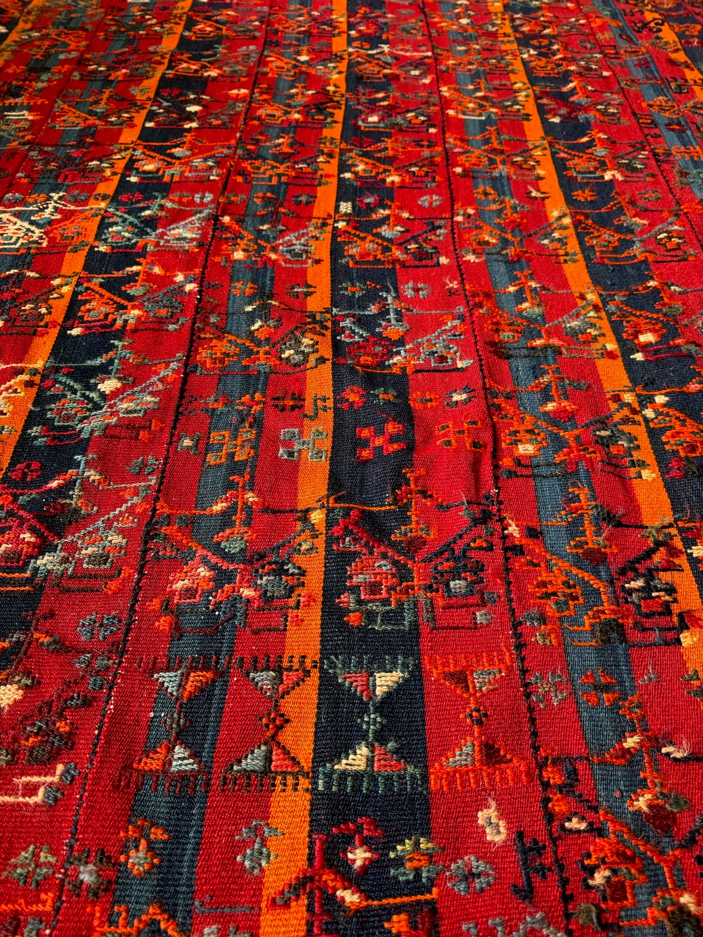 Antique Rare Caucasian Verneh Kilim – Bright Colors and Exceptional Craftsmanship