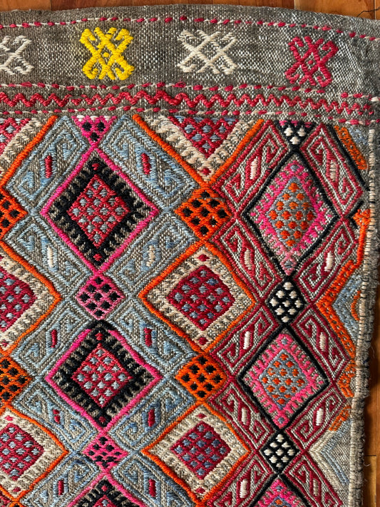 Authentic Yozgat Kilim Pillow/Rug - Anatolian Craftsmanship